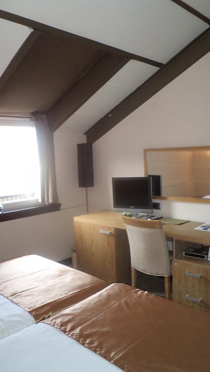City Hotel Podgorica Room photo