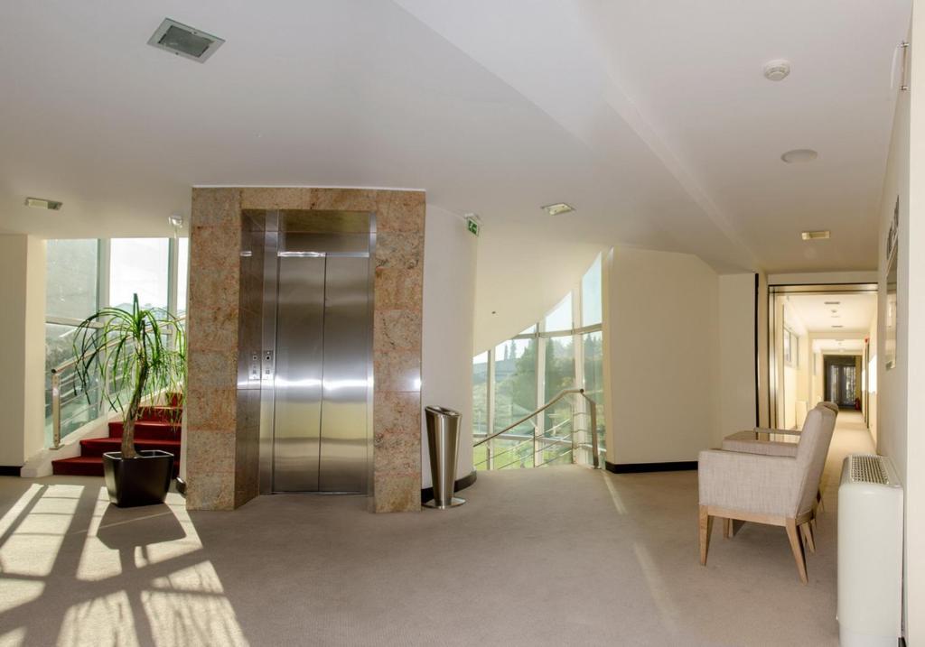 City Hotel Podgorica Exterior photo